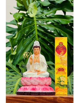 Tượng Phật Quan Âm Bồ Tát ngồi thờ gia đình : 32cm - vật liệu : , gỗ , đồng , composite , bột đá