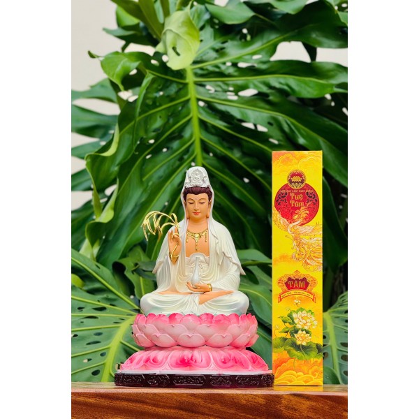 Tượng Phật Quan Âm Bồ Tát ngồi thờ gia đình : 32cm - vật liệu : , gỗ , đồng , composite , bột đá